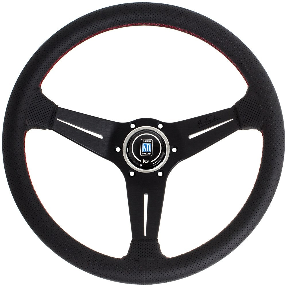 Nardi Deep Corn Lenkrad, Schwarz Perforiertes Leder, Schwarze Speichen, Rote Nähte, 80 mm Schüsselung, Durchmesser 35 cm - The Performance Shop | Your #1 Source for Performance Parts